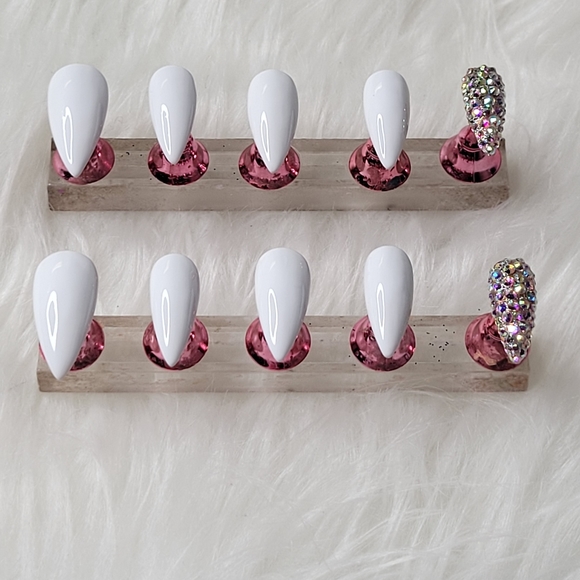 Press on nails - Picture 6 of 6